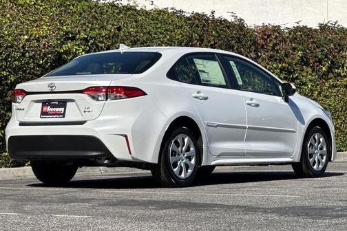 2026 Toyota Corolla Hybrid LE