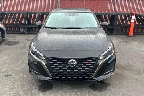 2023 Nissan Altima SR FWD