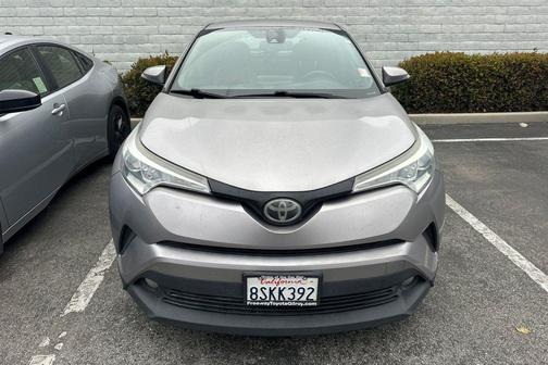 Silver Knockout Metallic 2018 Toyota C-HR XLE Premium