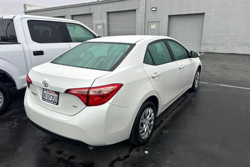 2018 Toyota Corolla LE