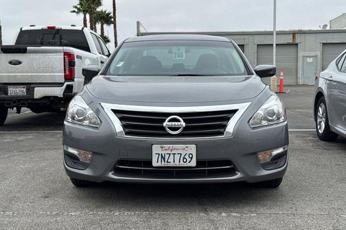 Gun Metallic 2015 Nissan Altima 2.5 S