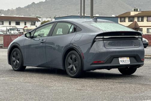 2024 Toyota Prius Prime SE