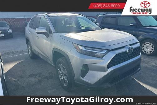 2025 Toyota RAV4 Hybrid XLE