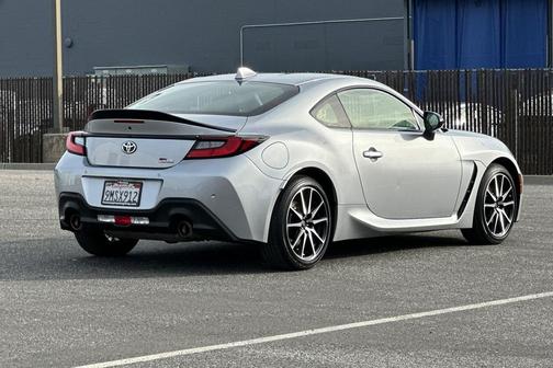 2024 Toyota GR86 Base