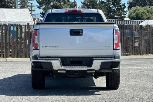 Quicksilver Metallic 2017 GMC Canyon SLE
