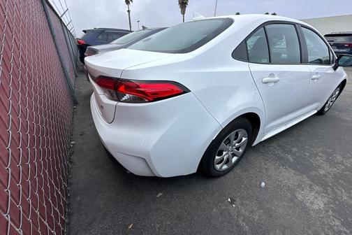 2025 Toyota Corolla LE