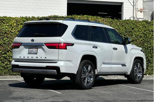 2023 Toyota Sequoia Capstone
