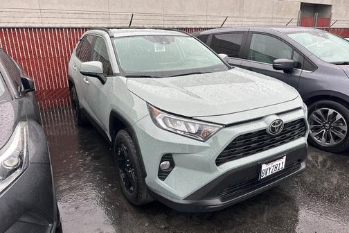 2021 Toyota RAV4 XLE
