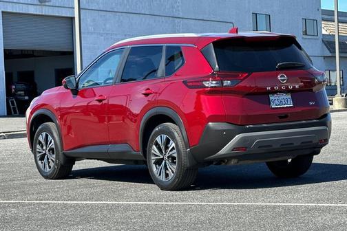 2022 Nissan Rogue SV