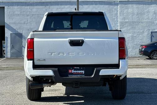 2025 Toyota Tacoma SR5