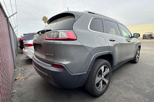 Sting-Gray Clearcoat 2020 Jeep Cherokee Limited
