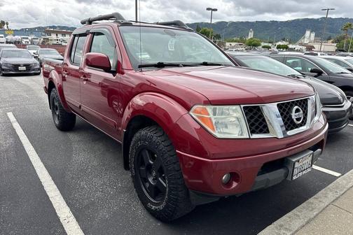 Red Alert 2006 Nissan Frontier LE Crew Cab