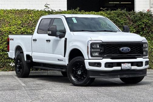 Oxford White 2025 Ford F-250 XL