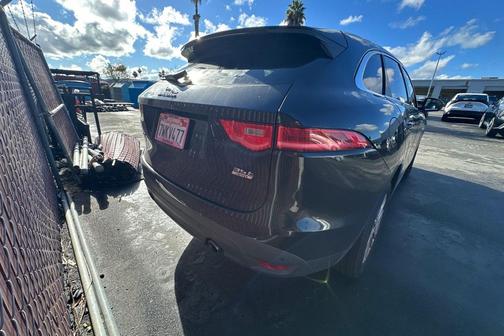 2017 Jaguar F-PACE 35t Prestige