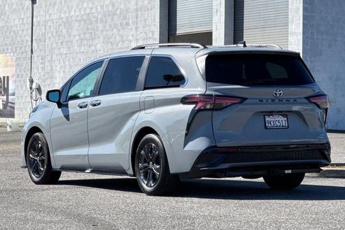 2024 Toyota Sienna XSE 7 Passenger
