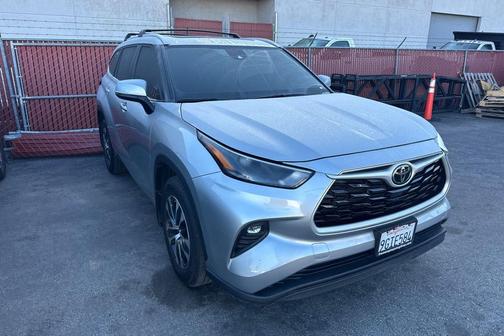 2023 Toyota Highlander XLE