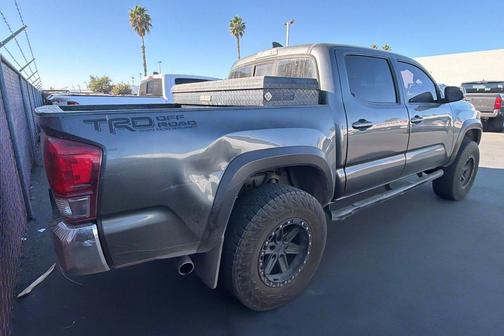 Magnetic Gray Metallic 2016 Toyota Tacoma TRD Off Road