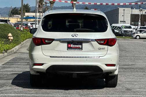 2018 INFINITI QX60 Base
