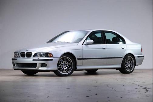 2002 BMW M5 Base