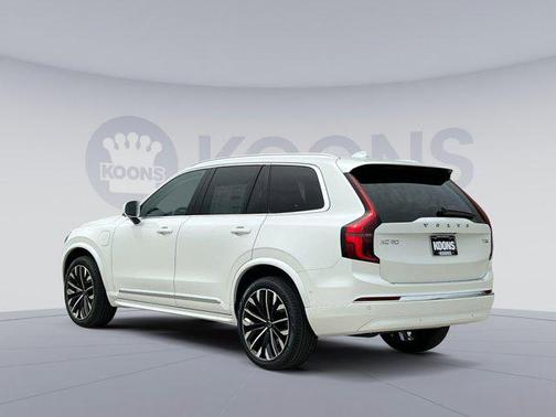 2025 Volvo XC90 Plug-In Hybrid T8 Ultra 7-Seater