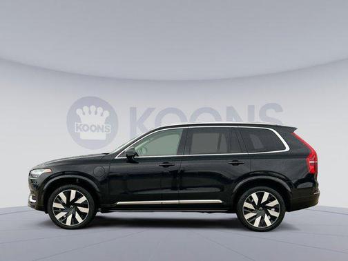 2025 Volvo XC90 Plug-In Hybrid T8 Plus 6-Seater