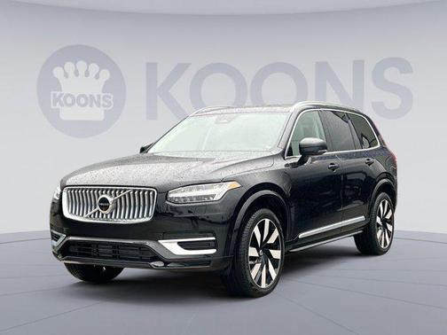 2025 Volvo XC90 Plug-In Hybrid T8 Plus 6-Seater