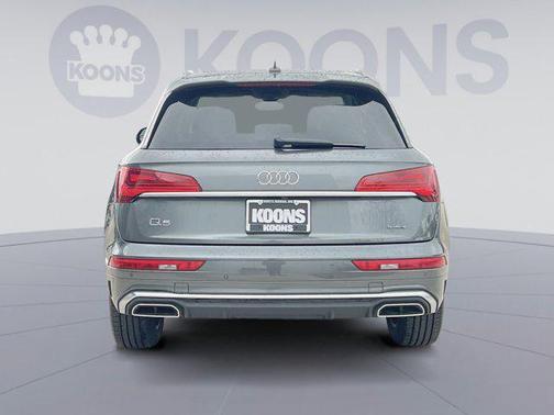 2022 Audi Q5 45 S line Premium