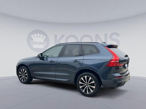 Denim Blue Metallic 2023 Volvo XC60 B5 Plus Dark Theme