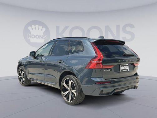Denim Blue Metallic 2023 Volvo XC60 B6 Ultimate Dark Theme