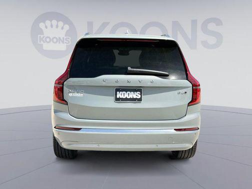 2025 Volvo XC90 B6 Ultra