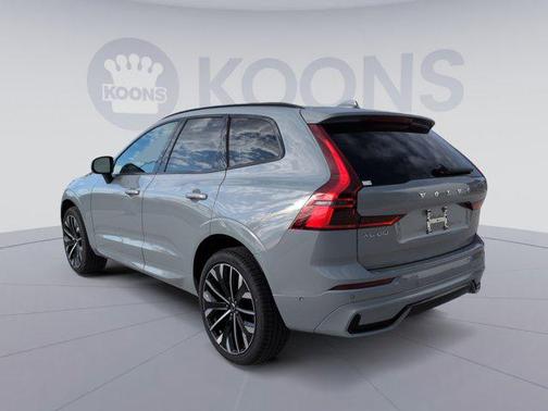 2026 Volvo XC60 B5 Ultra