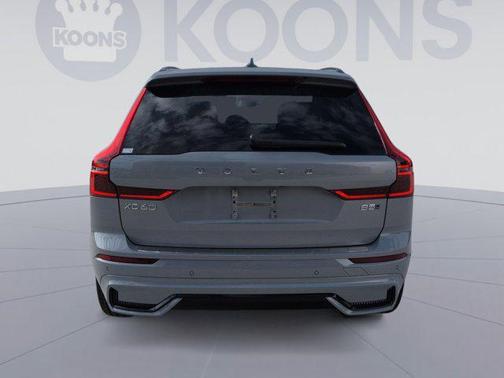2026 Volvo XC60 B5 Ultra