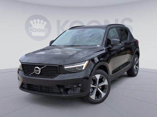 2026 Volvo XC40 B5 Plus