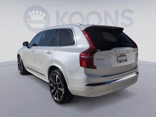 2024 Volvo XC90 B6 Plus Bright Theme 6-Seater