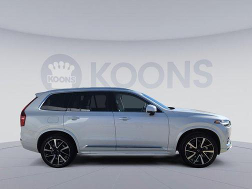 2024 Volvo XC90 B6 Plus Bright Theme 6-Seater