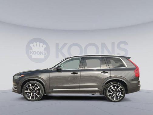 2023 Volvo XC90 B5 Plus