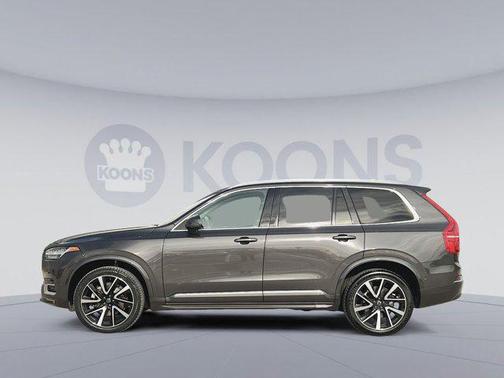 2023 Volvo XC90 B5 Plus