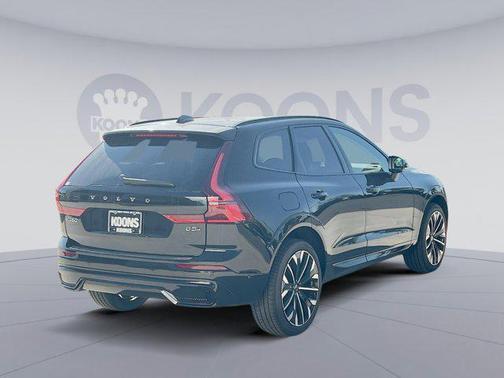 2026 Volvo XC60 B5 Ultra