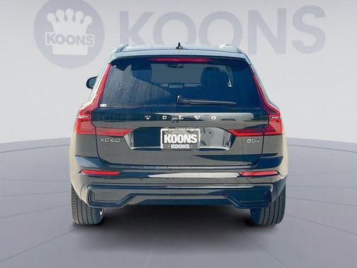 2026 Volvo XC60 B5 Ultra