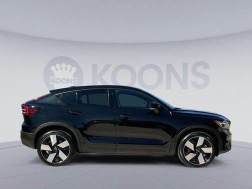 2023 Volvo C40 Recharge Pure Electric Twin Plus
