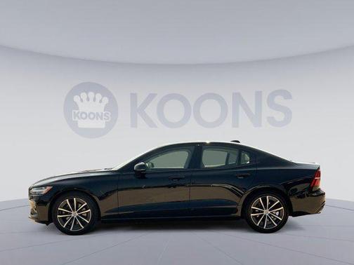 2021 Volvo S60 T5 Momentum