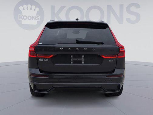 2025 Volvo XC60 B5 Plus