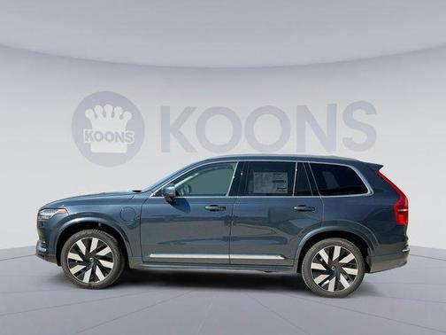 2025 Volvo XC90 Plug-In Hybrid T8 Ultra 6-Seater
