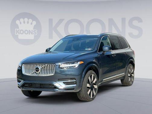 2025 Volvo XC90 Plug-In Hybrid T8 Ultra 6-Seater