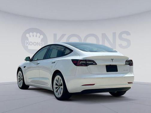 2022 Tesla Model 3 Long Range