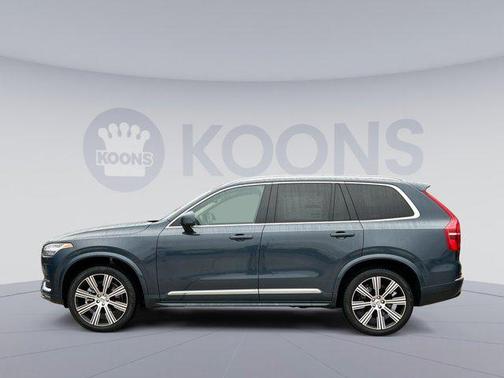 2025 Volvo XC90 B6 Plus 7-Seater