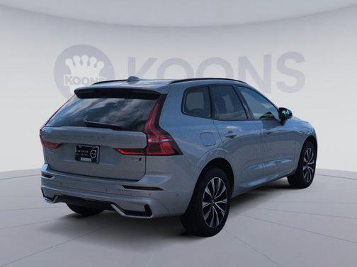 2025 Volvo XC60 Plus