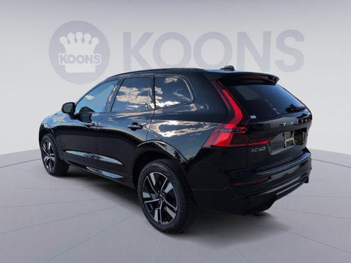 2026 Volvo XC60 B5 Plus