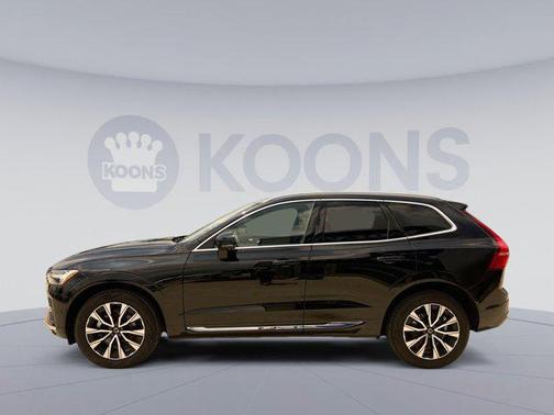 2023 Volvo XC60 B5 Plus Bright Theme