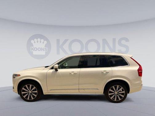 2024 Volvo XC90 B5 Plus Bright Theme